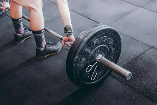 Benefits of NMN at the Gym: Does it Help Build Muscle?